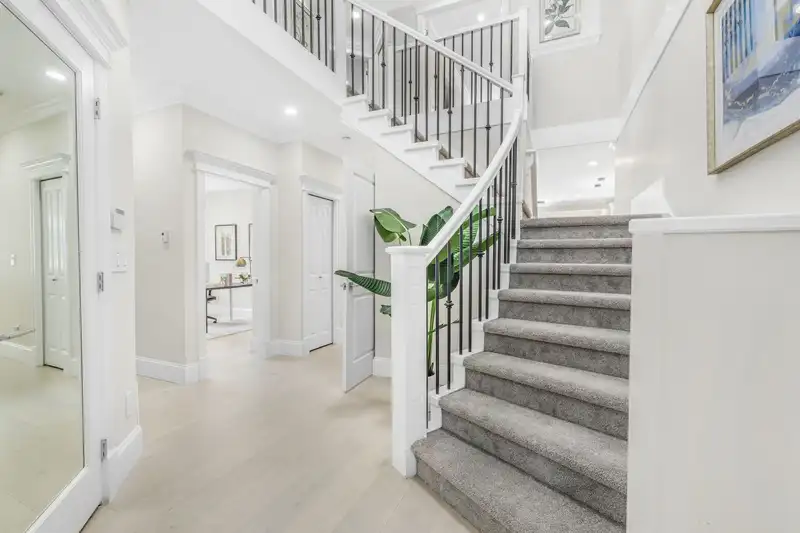 2115 156 STREET - photo 4 of 40