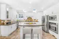 2115 156 STREET - thumbnail 10