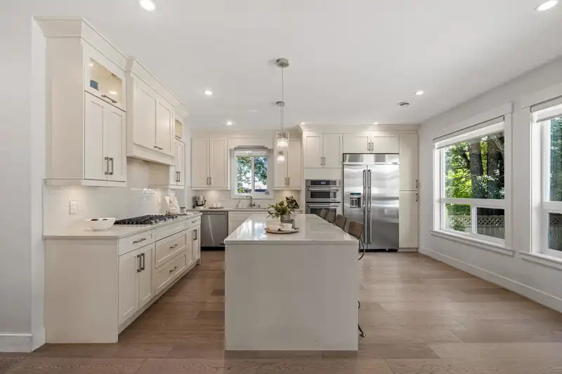 1571 136 STREET - photo 2 of 40