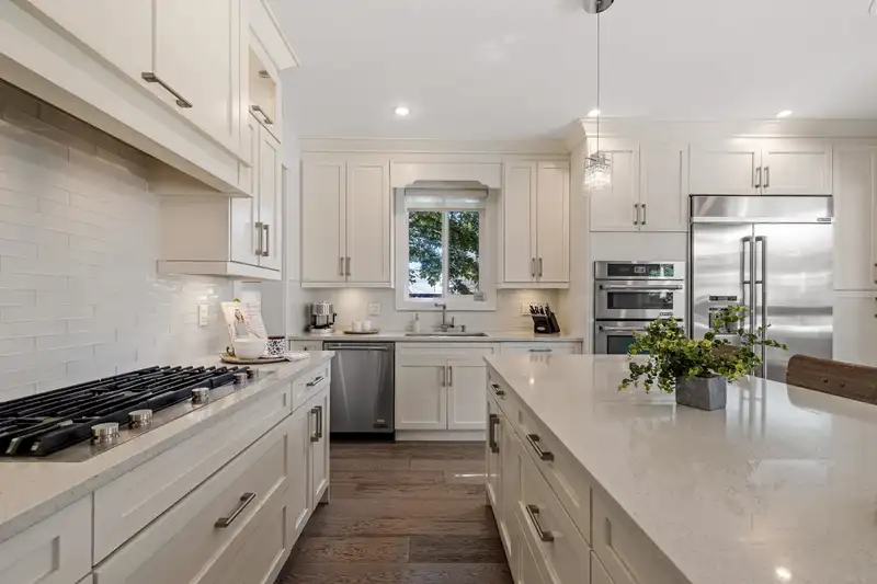 1571 136 STREET - photo 3 of 40