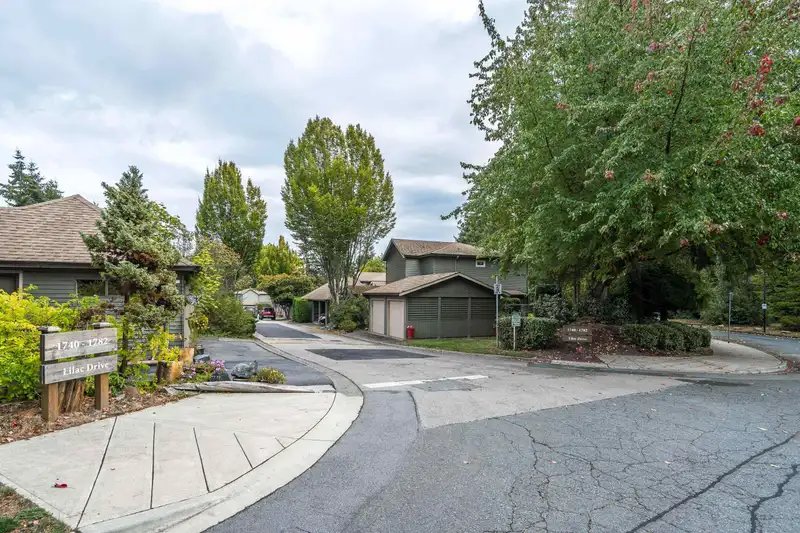 1768 LILAC DRIVE - photo 2 of 34