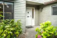 1768 LILAC DRIVE - thumbnail 4