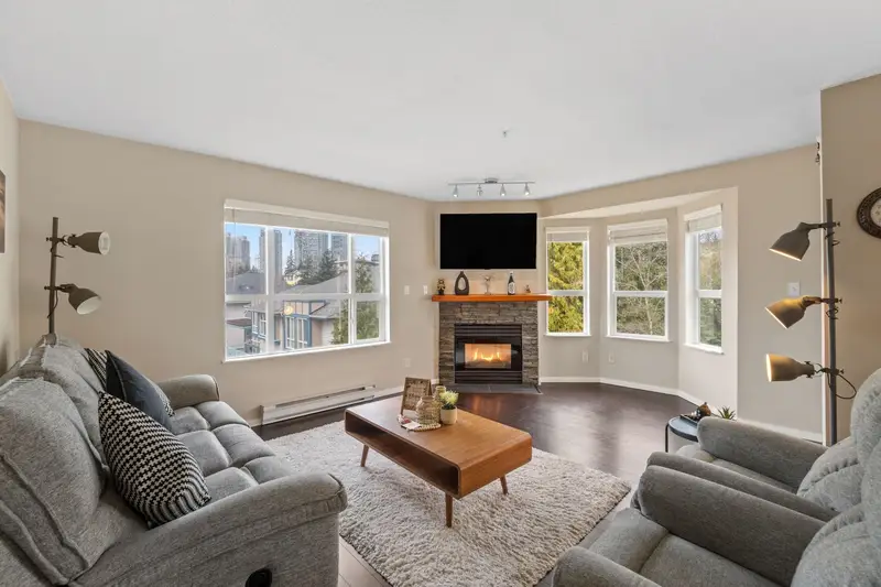 405 13955 LAUREL DRIVE - photo 4 of 24