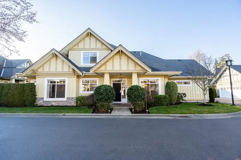 44 14968 24 AVENUE - photo 1 of 37