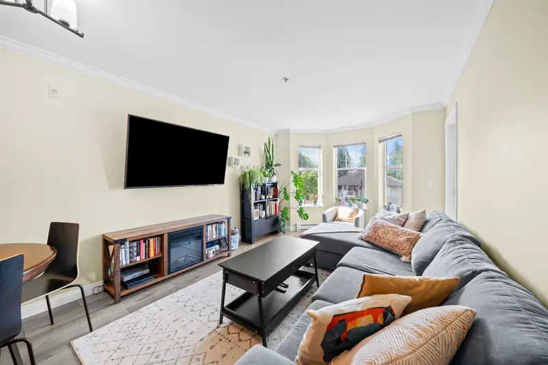 210 5438 198 STREET - photo 2 of 23