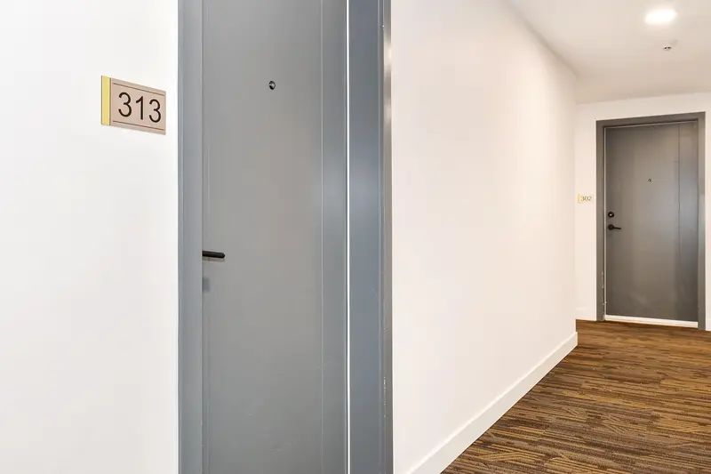 313 32838 LANDEAU PLACE - photo 3 of 21