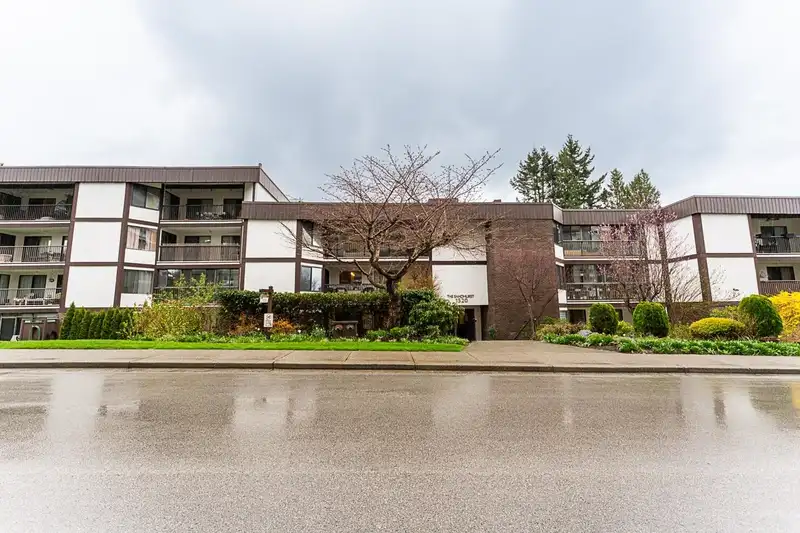 202 1520 VIDAL STREET - photo 1 of 32