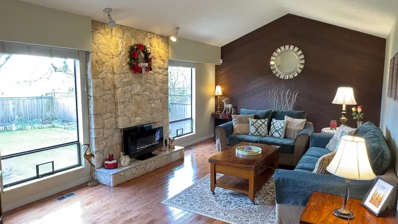 7540 BARKERVILLE COURT - photo 4 of 17