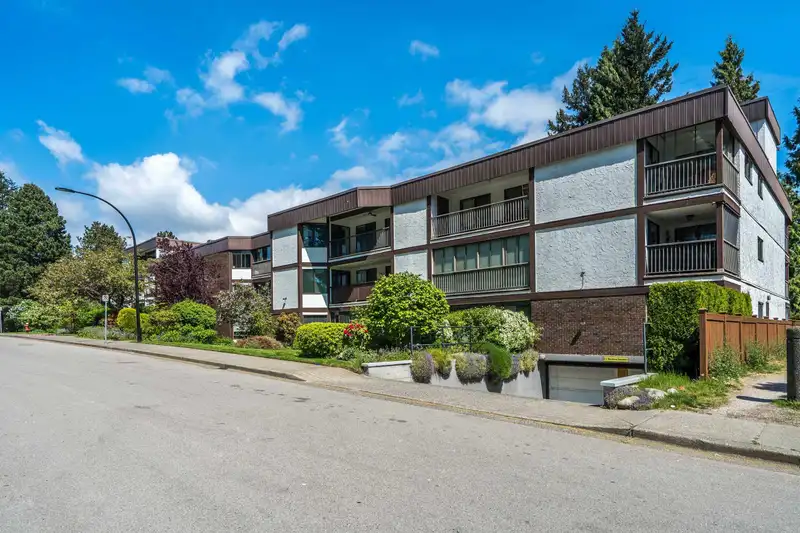 105 1520 VIDAL STREET - photo 2 of 40