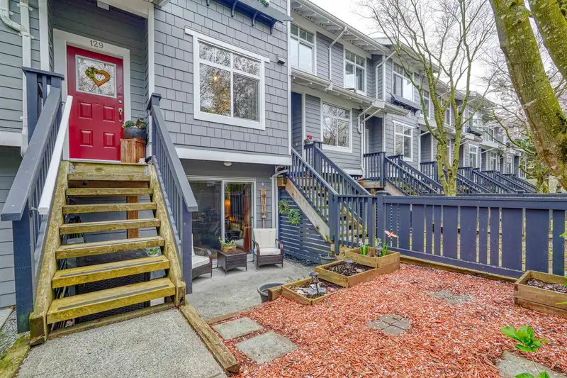 129 15236 36 AVENUE - photo 1 of 29