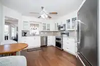 203 15367 BUENA VISTA AVENUE - thumbnail 11