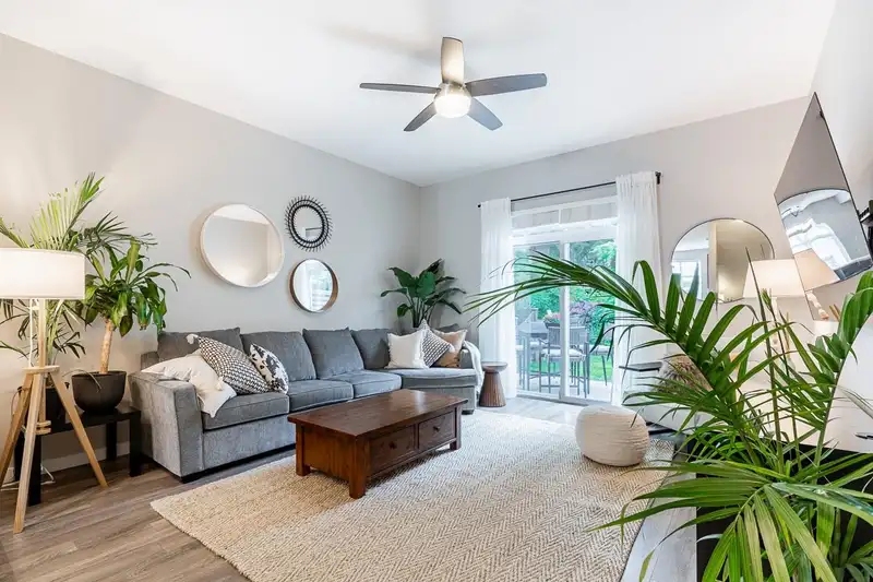 119 15268 28 AVENUE - photo 1 of 34
