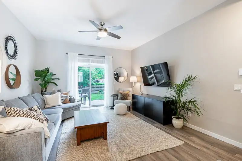 119 15268 28 AVENUE - photo 3 of 34