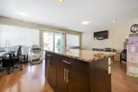 2155 156 STREET - thumbnail 13