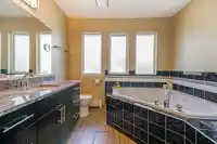 2155 156 STREET - thumbnail 15