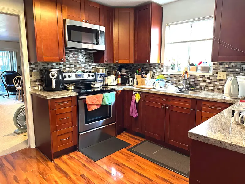 5700 MAPLE ROAD - photo 4 of 11