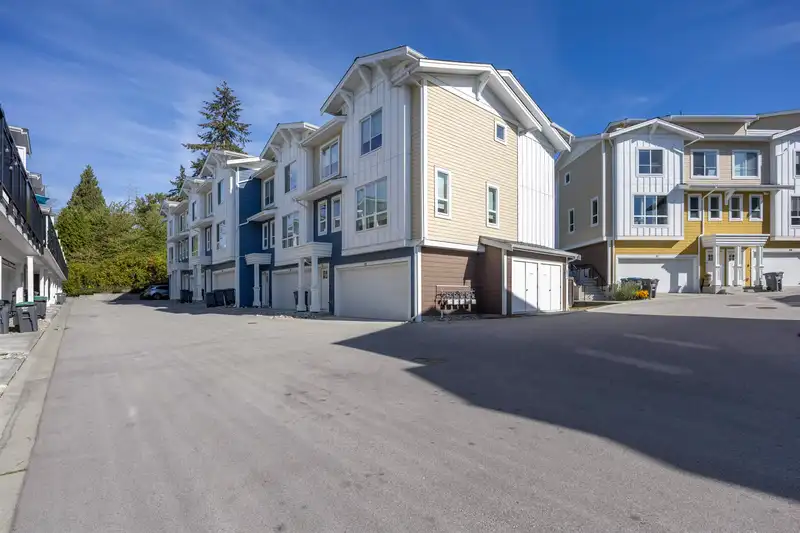85 16561 17A AVENUE - photo 3 of 25