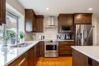 13560 15A AVENUE - thumbnail 5