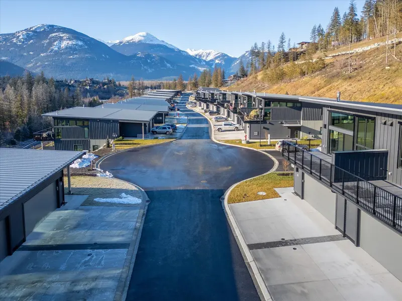 29 4000 SUNSTONE WAY - photo 3 of 25