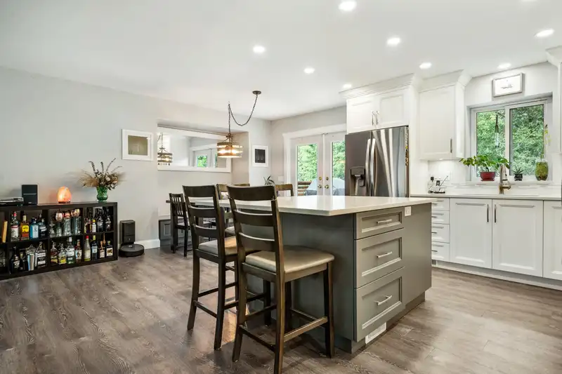 2216 152A STREET - photo 4 of 35