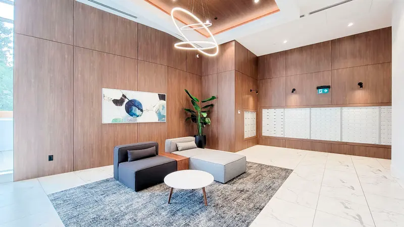 1204 518 CLARKE ROAD - photo 4 of 15