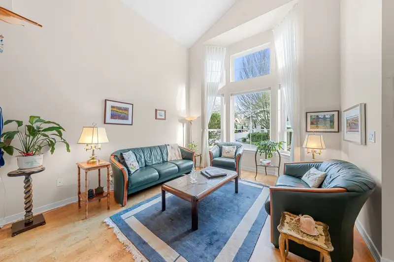 20 15288 36 AVENUE - photo 3 of 39
