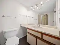 105 1460 MARTIN STREET - thumbnail 17