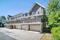 8 16357 15 AVENUE - thumbnail 2