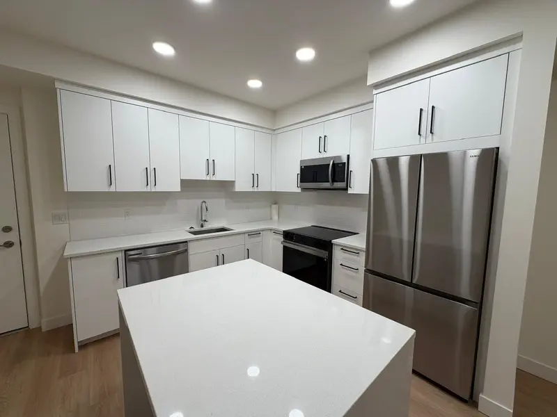 309 33816 SOUTH FRASER WAY - photo 4 of 13