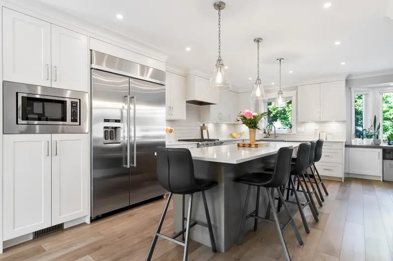 1964 158A STREET - photo 4 of 25