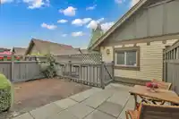 2472 164 STREET - thumbnail 37