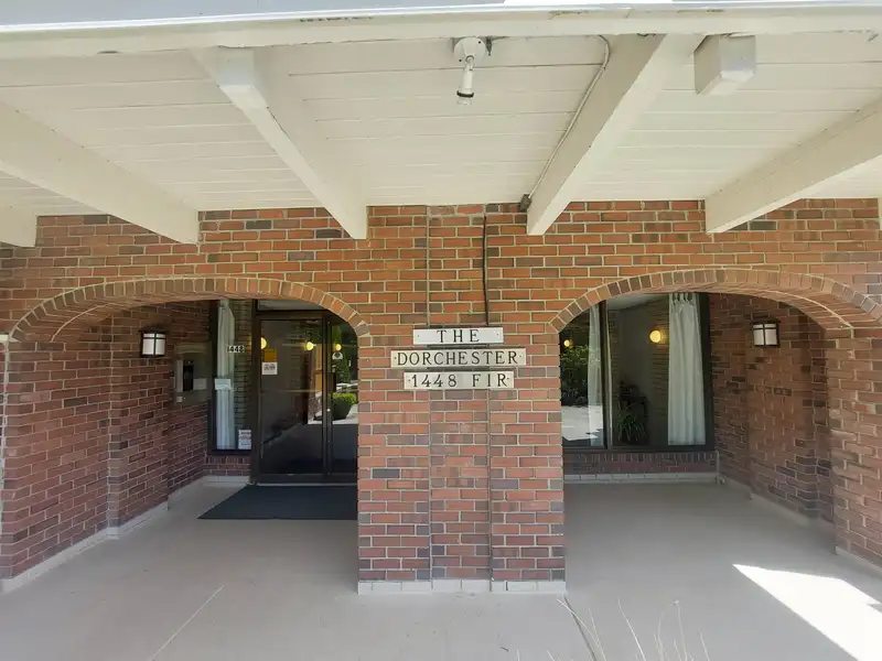 205 1448 FIR STREET - photo 2 of 30