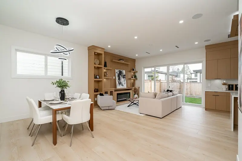 7128 204 STREET - photo 2 of 25