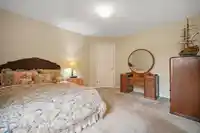 1884 139A STREET - thumbnail 23