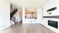 16529 21 AVENUE - thumbnail 3