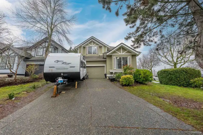 15649 ROSEMARY HEIGHTS CRESCENT - photo 1 of 40