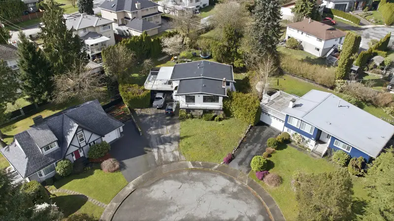 3355 CARDINAL DRIVE - photo 1 of 14