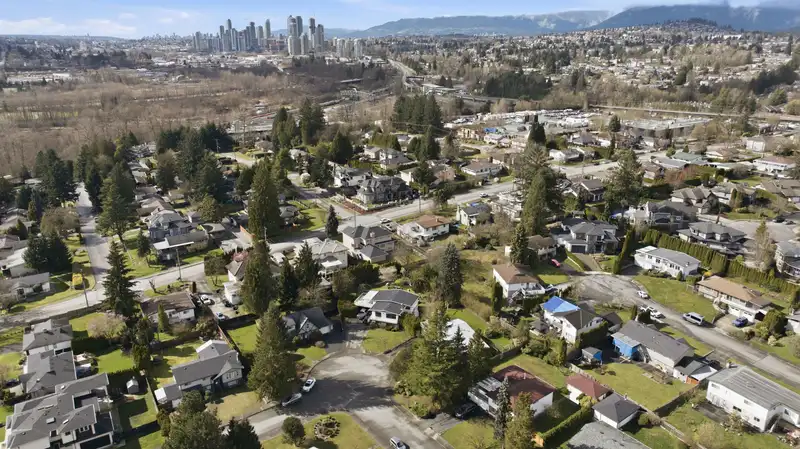 3355 CARDINAL DRIVE - photo 4 of 14