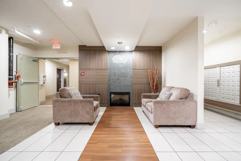 309 6460 194 STREET - photo 2 of 25