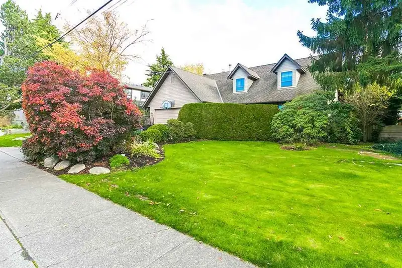 1680 145 STREET - photo 1 of 40