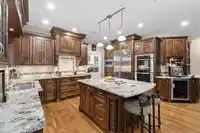 2836 140A STREET - thumbnail 10