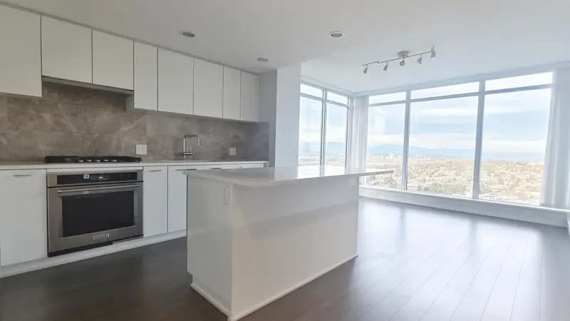 2906 6700 DUNBLANE AVENUE - photo 2 of 22