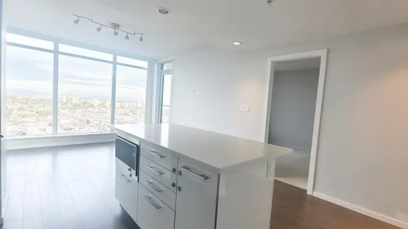 2906 6700 DUNBLANE AVENUE - photo 4 of 22