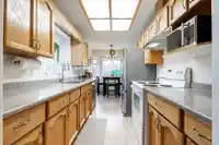 14035 16B AVENUE - thumbnail 11