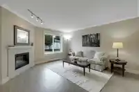 2 12952 17 AVENUE - thumbnail 1