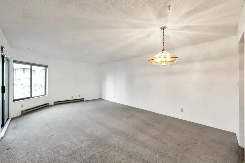 209 1355 WINTER STREET - photo 4 of 33