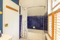 1196 HABGOOD STREET - thumbnail 25