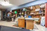 1196 HABGOOD STREET - thumbnail 36