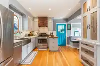 1196 HABGOOD STREET - thumbnail 9
