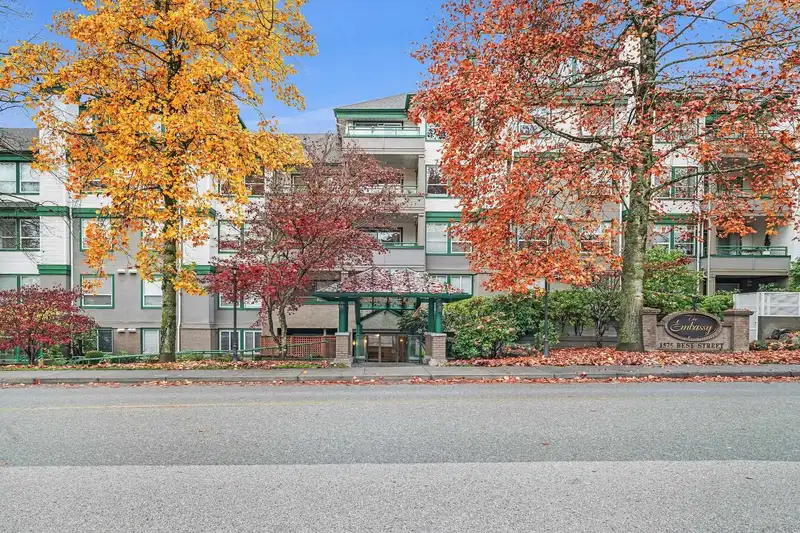 213 1575 BEST STREET - photo 1 of 29